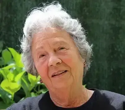 Cecelia R., New York, USA